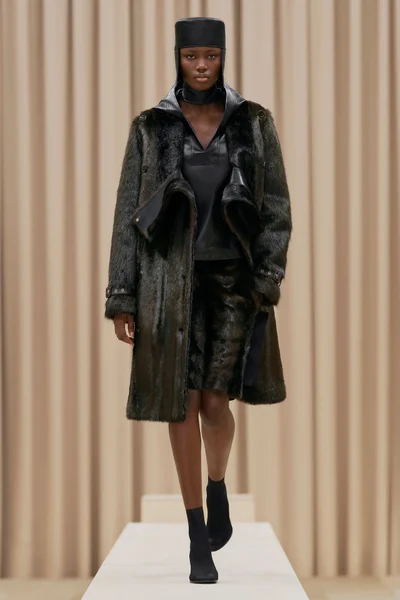 Look 2